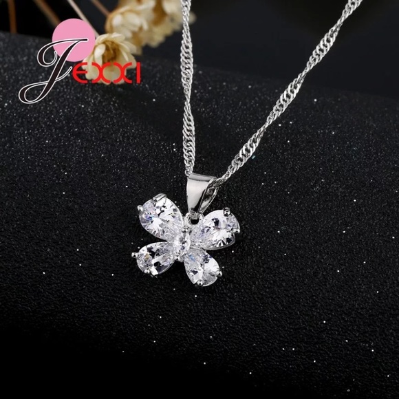 le chic Jewelry - S925 Crystal Butterfly Drop Necklace